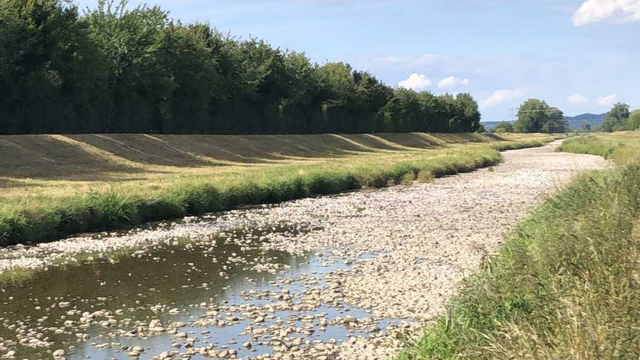   When  groundwater levels  decline
